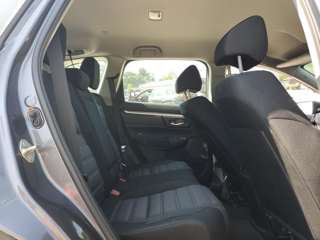 2019 Honda Cr-V Lx VIN: 2HKRW6H30KH221255 Lot: 68530295