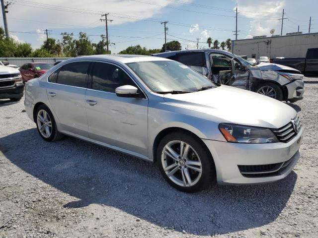  VOLKSWAGEN PASSAT 2014 Silver