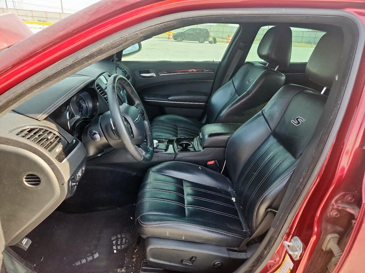 2018 Chrysler 300 S VIN: 2C3CCABG2JH319745 Lot: 70767465