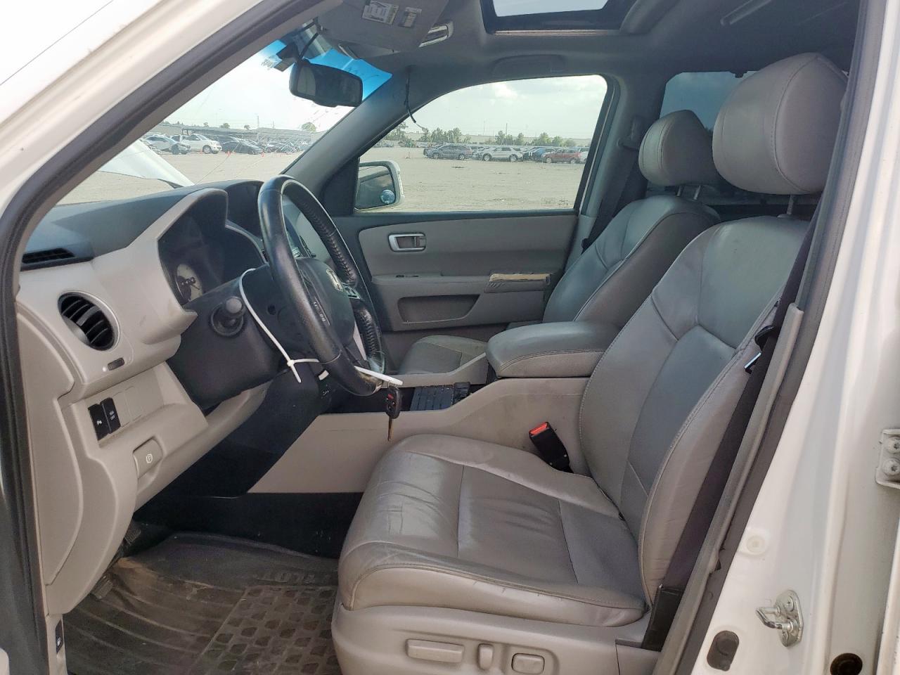 2011 Honda Pilot Touring VIN: 5FNYF3H98BB029742 Lot: 70890845
