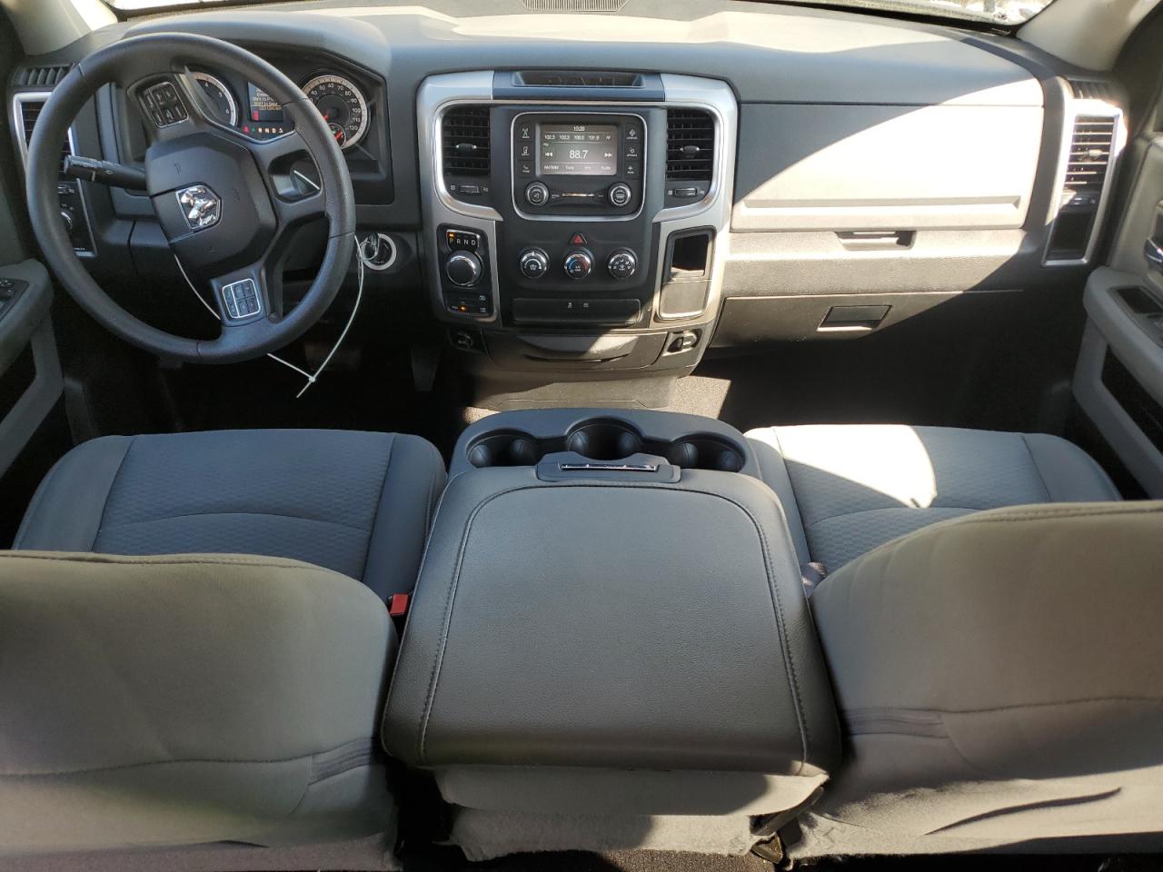 2017 Ram 1500 Slt VIN: 1C6RR7GT4HS818425 Lot: 70877915