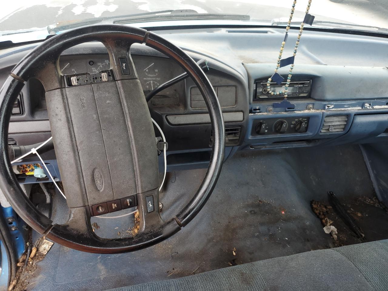 1994 Ford F150 VIN: 1FTDF15Y8RNB25820 Lot: 68615255