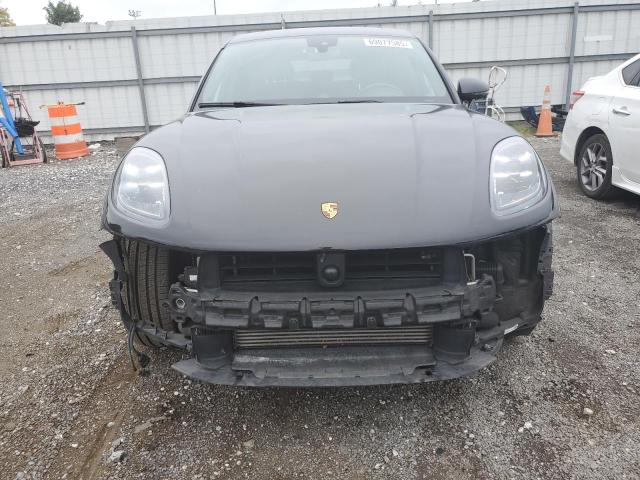  PORSCHE MACAN 2022 Черный