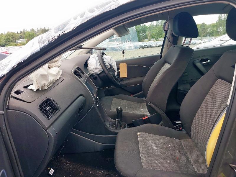 2010 VOLKSWAGEN POLO S