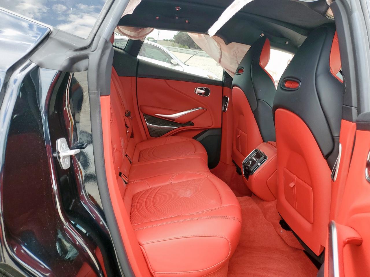 SD7VUJBW0PTV06339 2023 Aston Martin Dbx 707