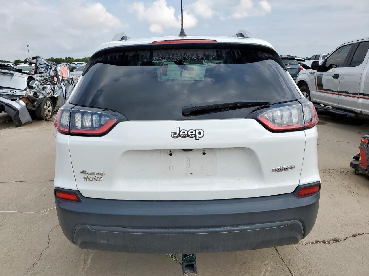 2019 Jeep Cherokee Latitude VIN: 1C4PJMCB5KD125894 Lot: 67320275