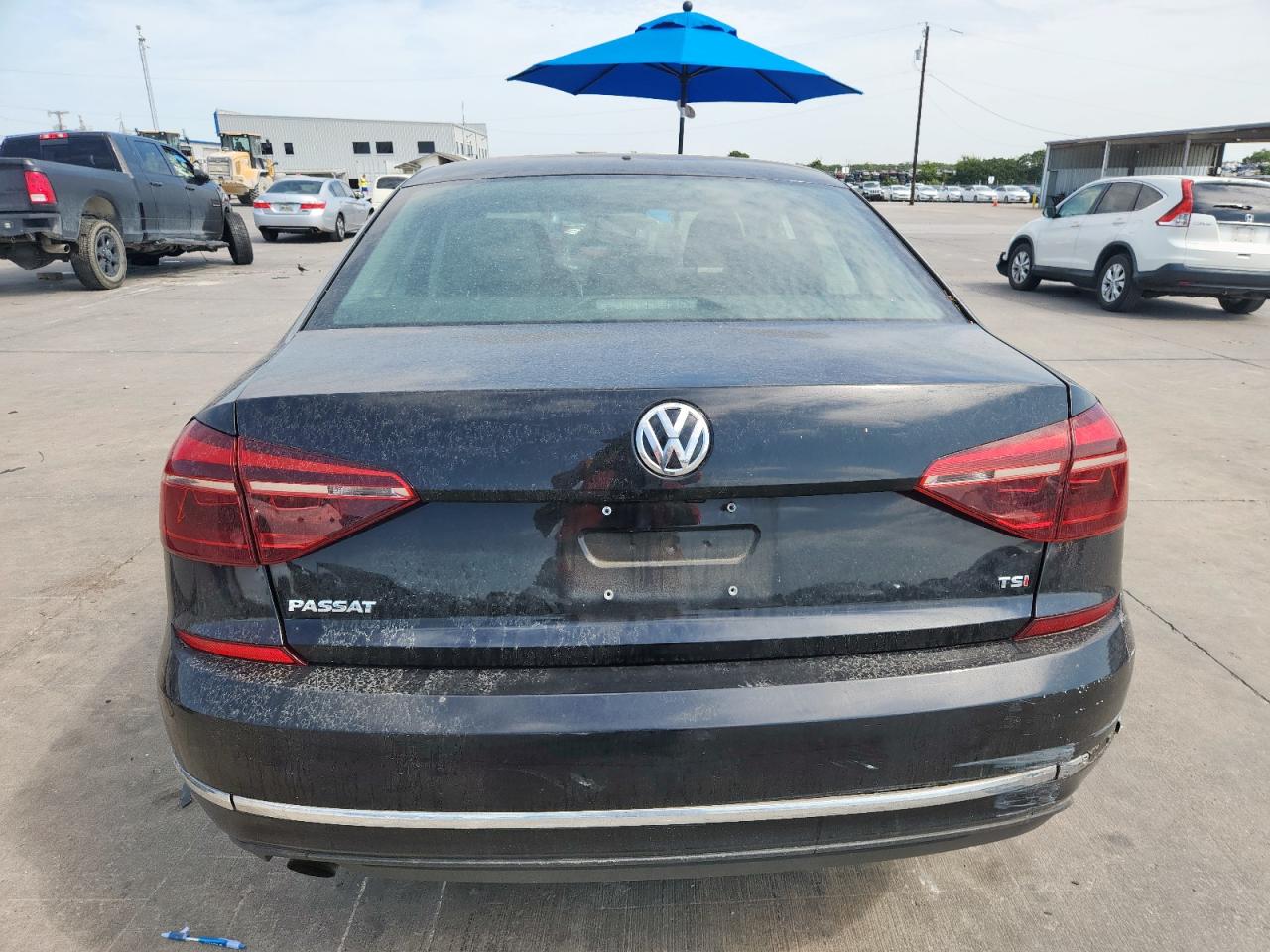 2018 Volkswagen Passat S VIN: 1VWAA7A30JC012147 Lot: 70036285