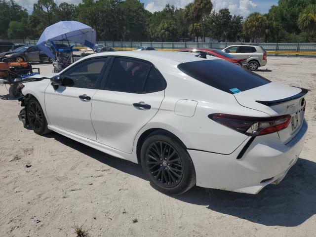  TOYOTA CAMRY 2022 Белы