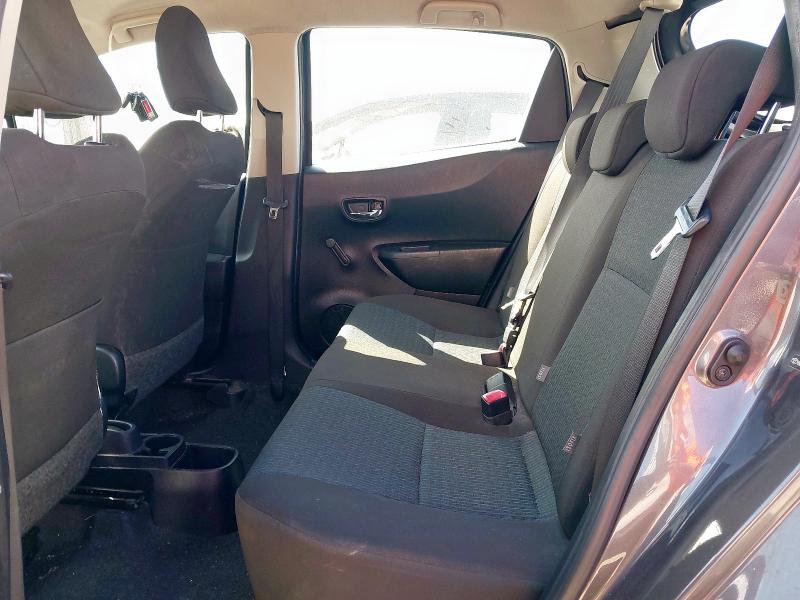 2011 TOYOTA YARIS TR