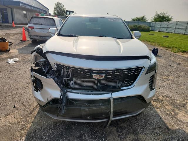  CADILLAC XT4 2020 Srebrny