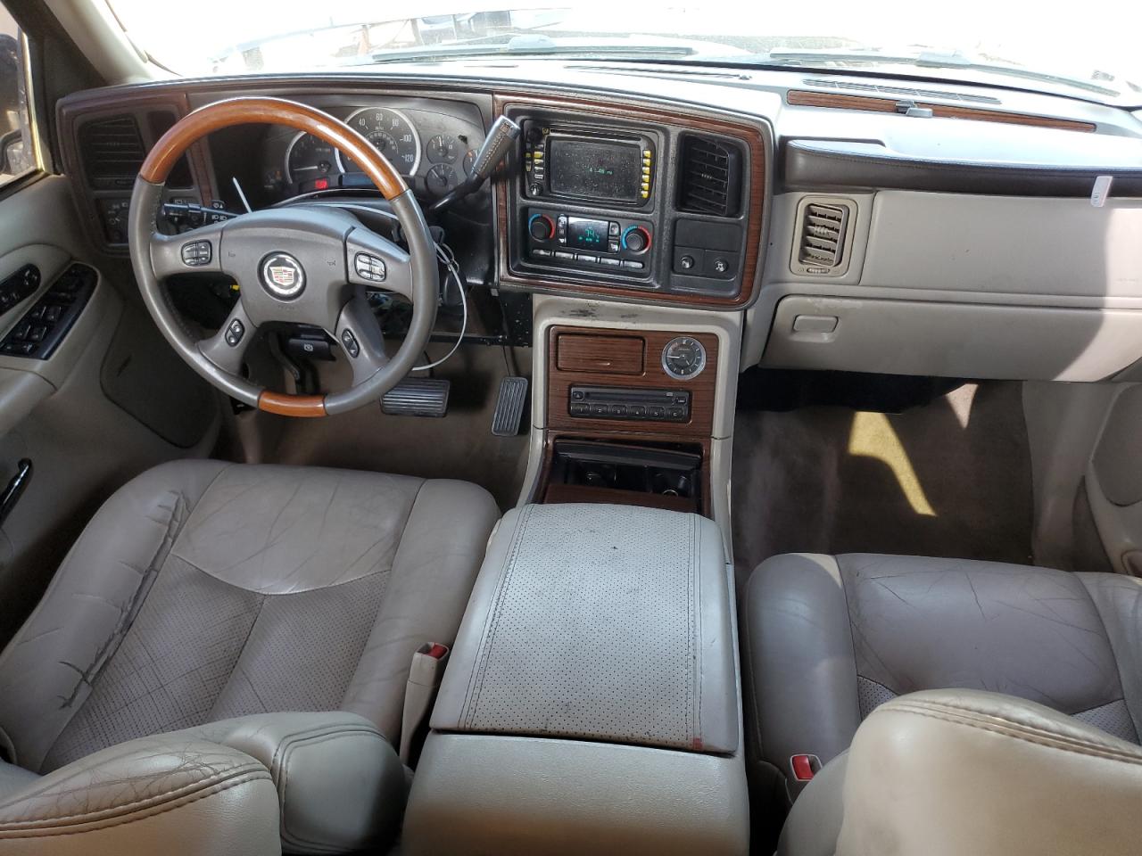 2004 Cadillac Escalade Luxury VIN: 1GYEK63N64R276320 Lot: 68779835