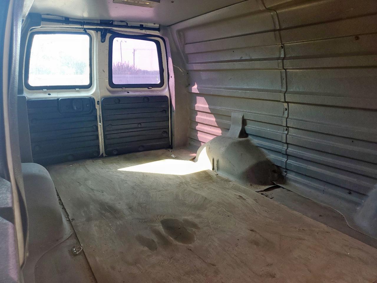 2017 Chevrolet Express G2500 VIN: 1GCWGBFF5H1192180 Lot: 69214345