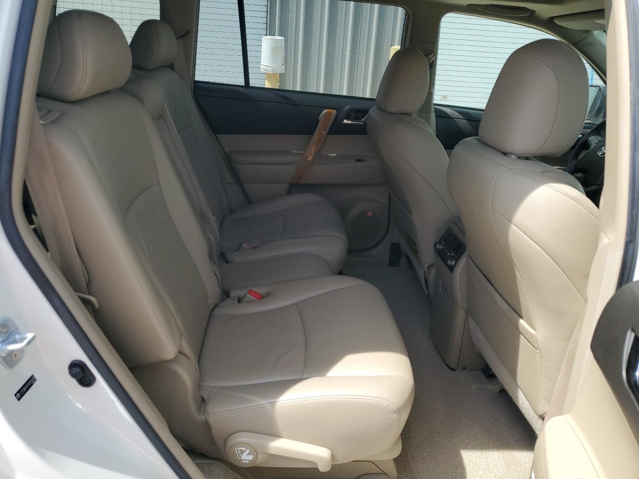 2009 Toyota Highlander Hybrid Limited VIN: JTEEW44A992035471 Lot: 70730795