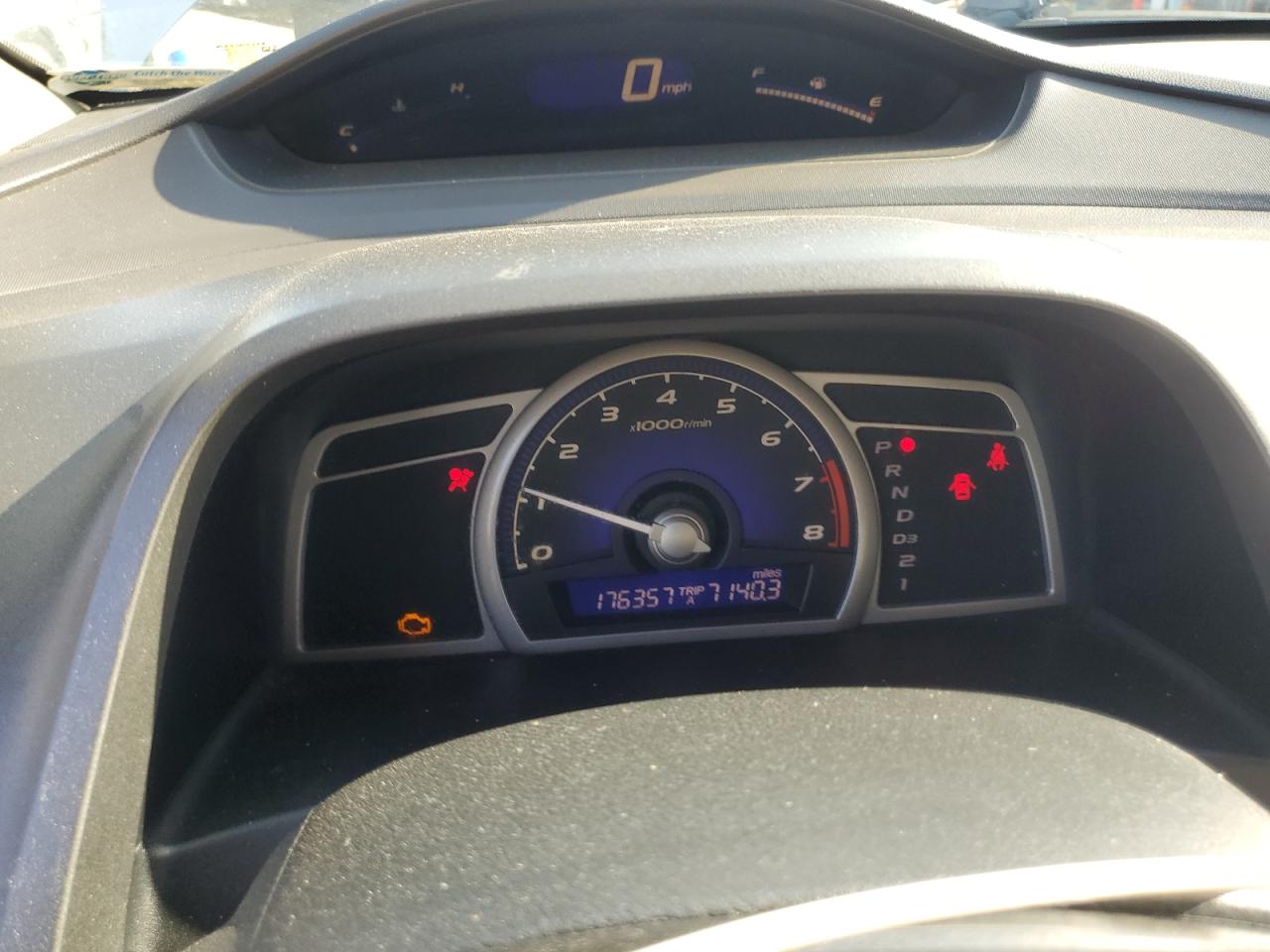 2007 Honda Civic Lx VIN: 1HGFA16527L137547 Lot: 70599535