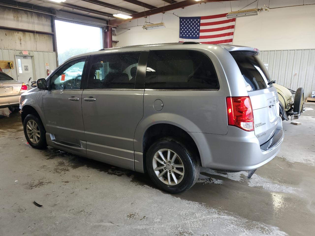 2018 Dodge Grand Caravan Sxt silver null flexible 2C7WDGCG2JR303601 photo #3