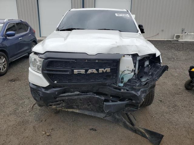  RAM 1500 2022 Белы