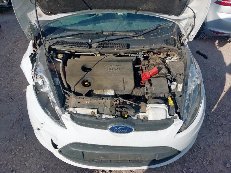 2010 FORD FIESTA 