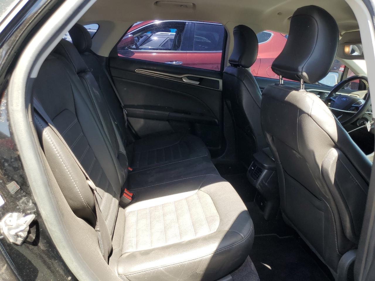 2016 Ford Fusion Se Phev VIN: 3FA6P0PU8GR235938 Lot: 68645635