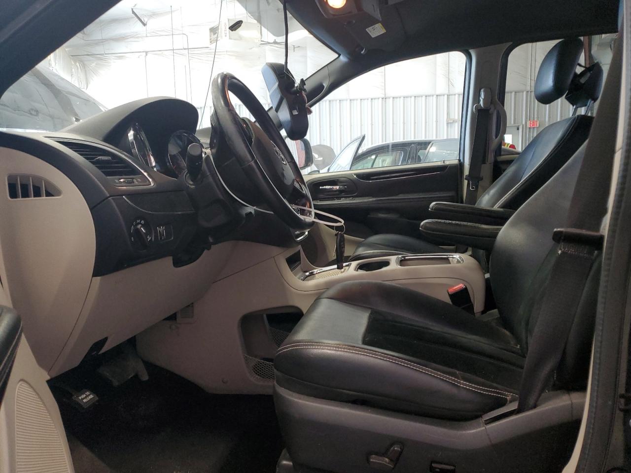 2017 Dodge Grand Caravan Sxt VIN: 2C4RDGCGXHR580565 Lot: 67820765