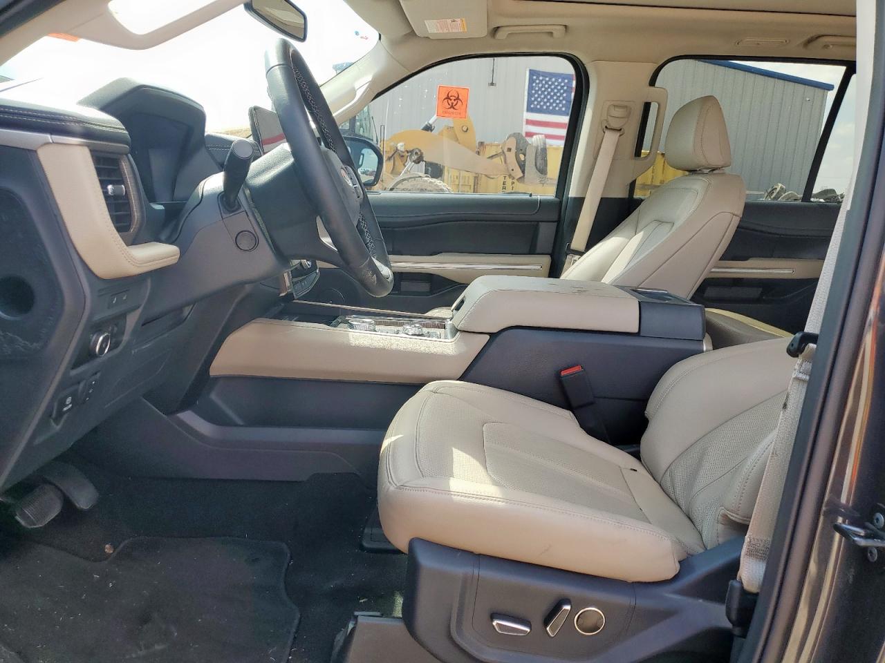 2024 Ford Expedition Limited VIN: 1FMJU2A84REA96056 Lot: 71032385