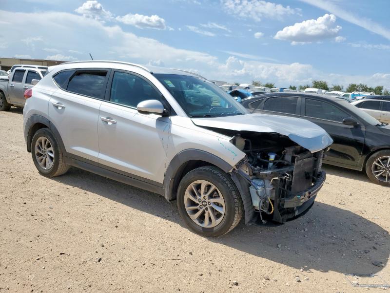  HYUNDAI TUCSON 2016 Серебристый