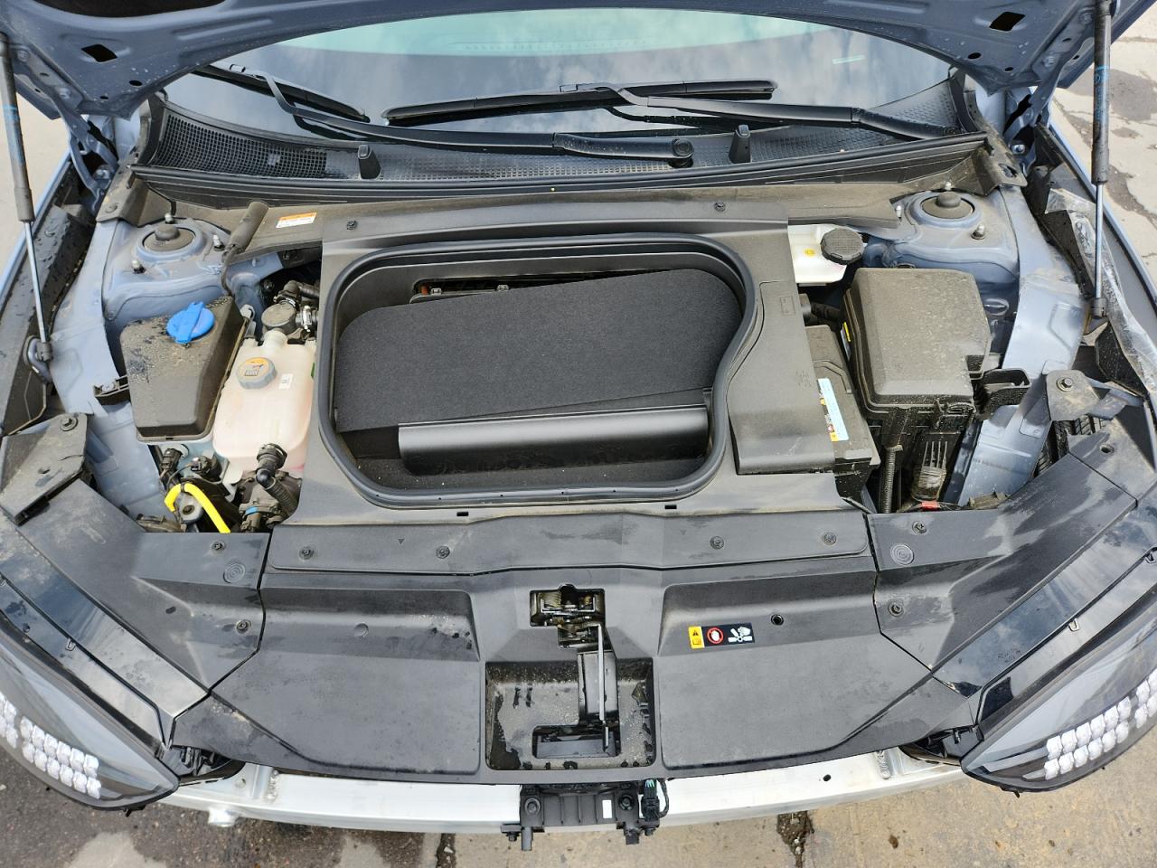 2025 Hyundai Ioniq 6 Se VIN: KMHM24AC4SA103345 Lot: 69222155