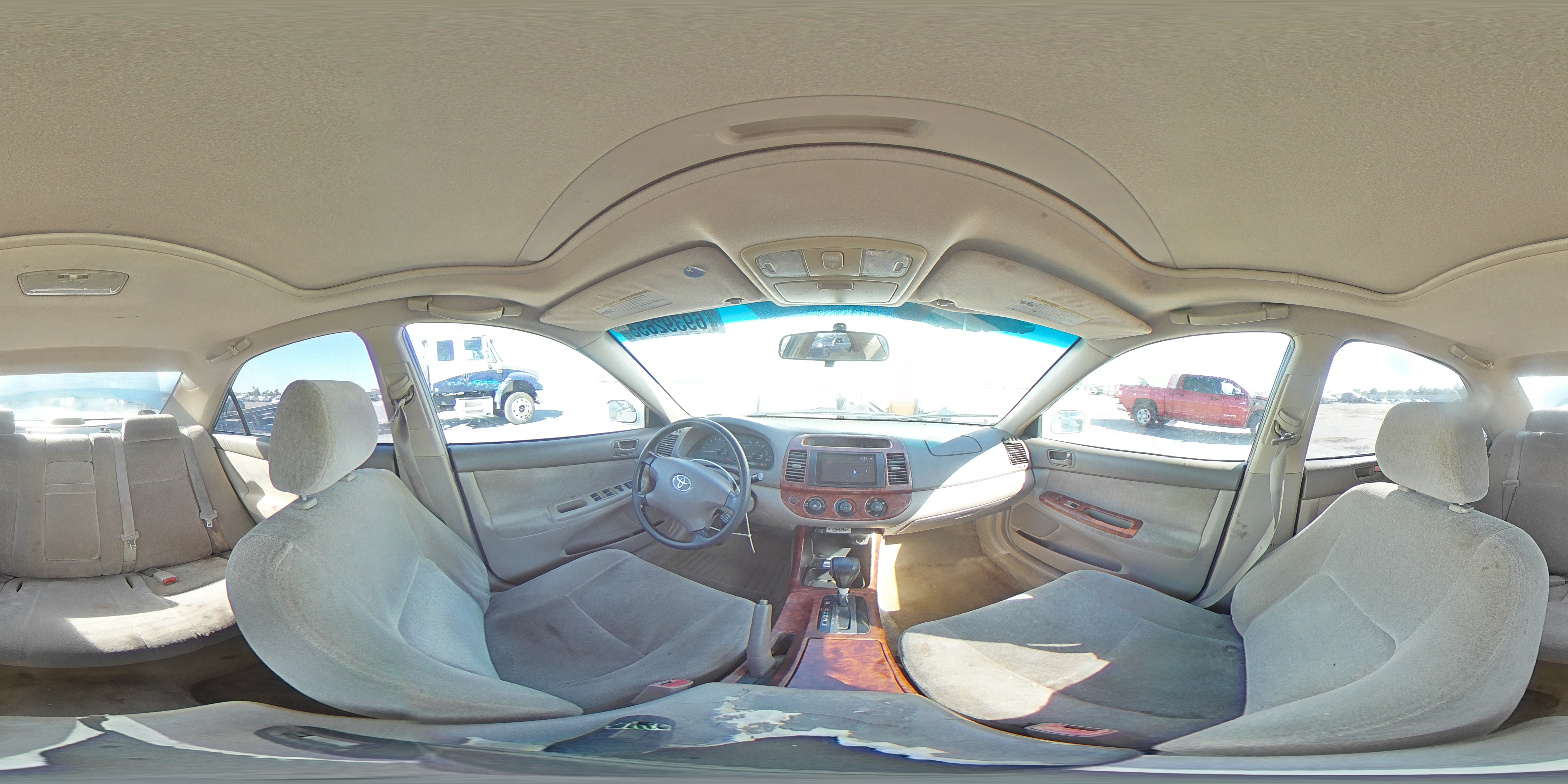 2004 Toyota Camry Le VIN: JTDBE32K140263114 Lot: 69392655