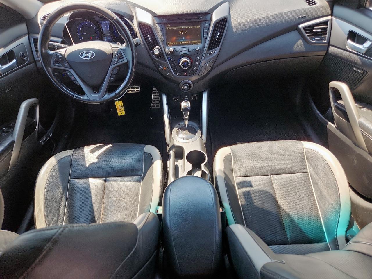 2015 Hyundai Veloster Turbo VIN: KMHTC6AE5FU240174 Lot: 68362775