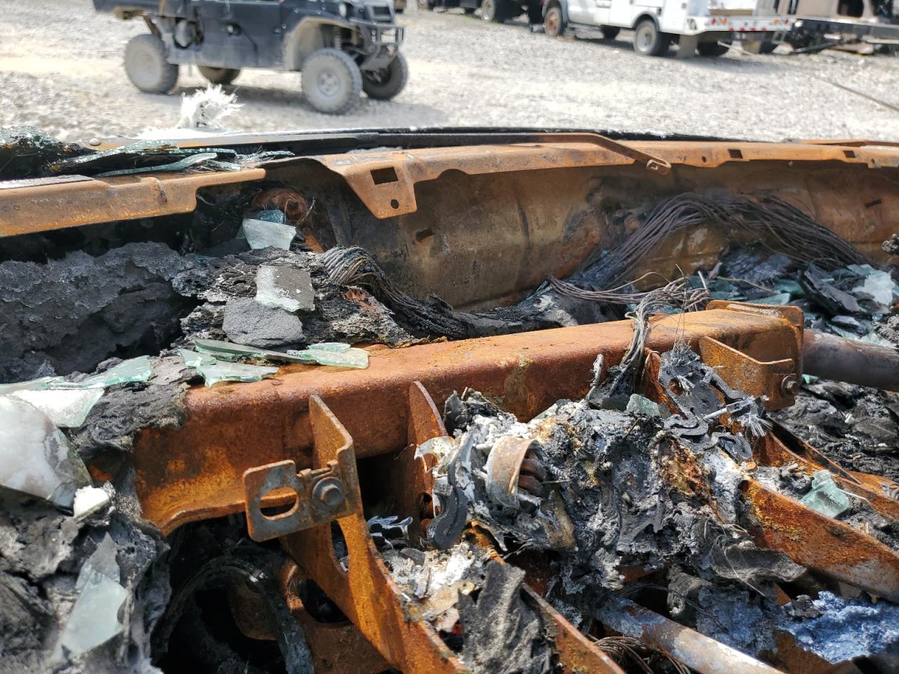 1999 Ford Econoline E350 Super Duty Cutaway Van Rv VIN: 1FDWE30S8XHB98770 Lot: 64258775