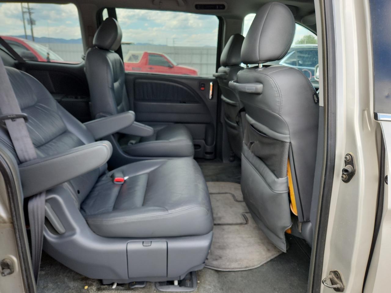 2006 Honda Odyssey Touring VIN: 5FNRL38836B020585 Lot: 69623335