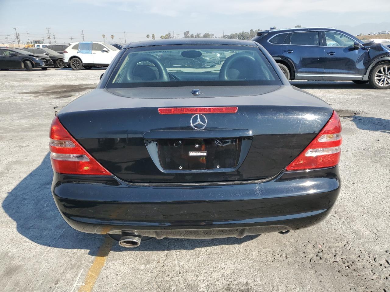 2001 Mercedes-Benz Slk 320 VIN: WDBKK65F51F227765 Lot: 67846605