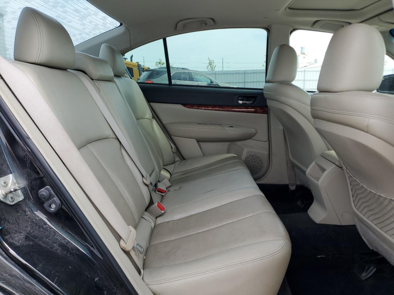 2010 Subaru Legacy 2.5I Limited VIN: 4S3BMBK61A3221553 Lot: 67887585