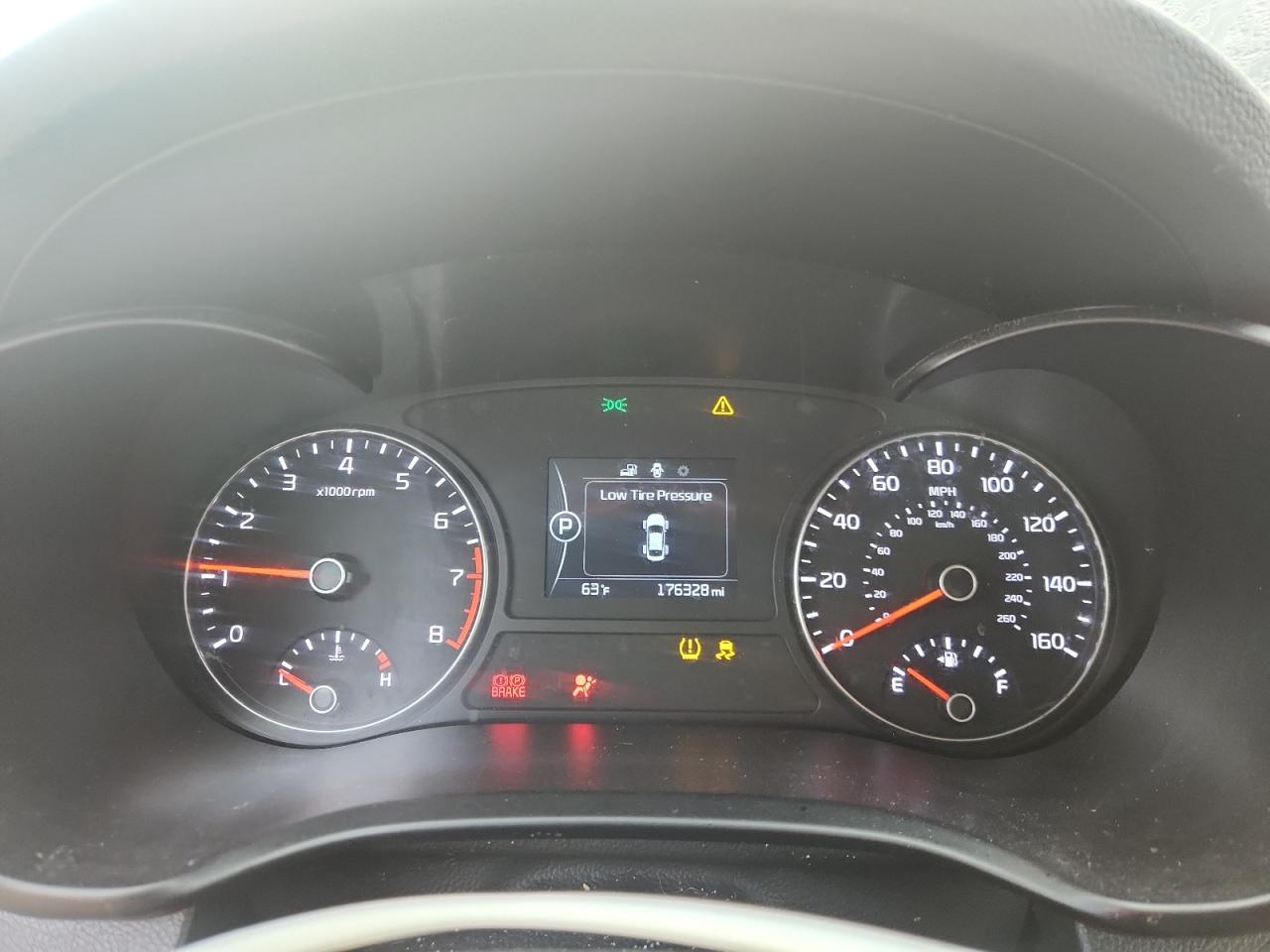 2017 Kia Optima Lx VIN: 5XXGT4L37HG129351 Lot: 70660285