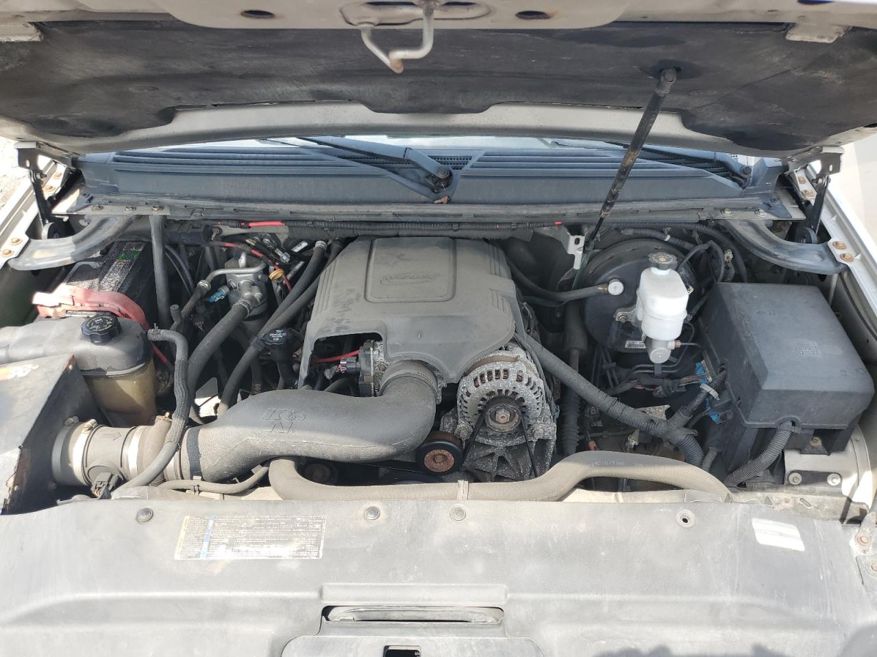 2008 Cadillac Escalade Luxury VIN: 1GYFK63848R224771 Lot: 69097435