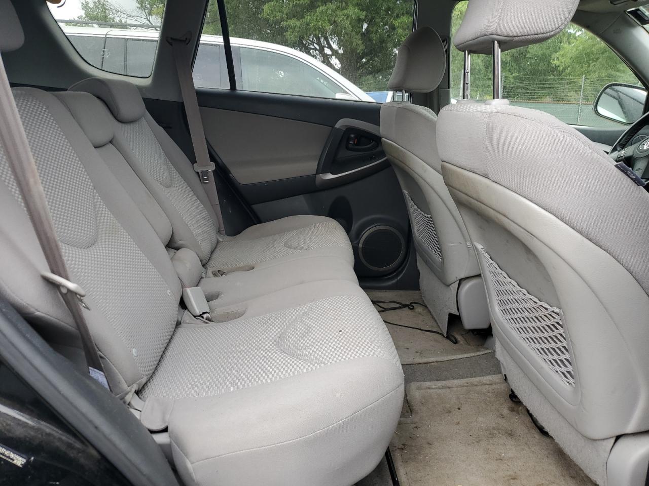 2007 Toyota Rav4 Limited VIN: JTMBD31V076025822 Lot: 69538095