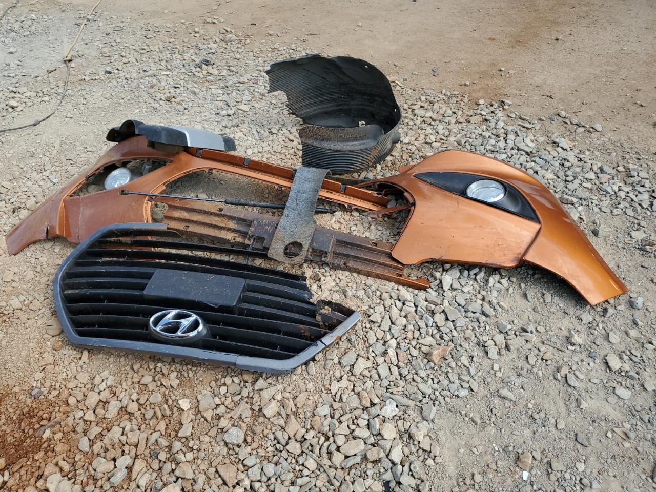 2016 Hyundai Veloster Turbo VIN: KMHTC6AE2GU296817 Lot: 67800525