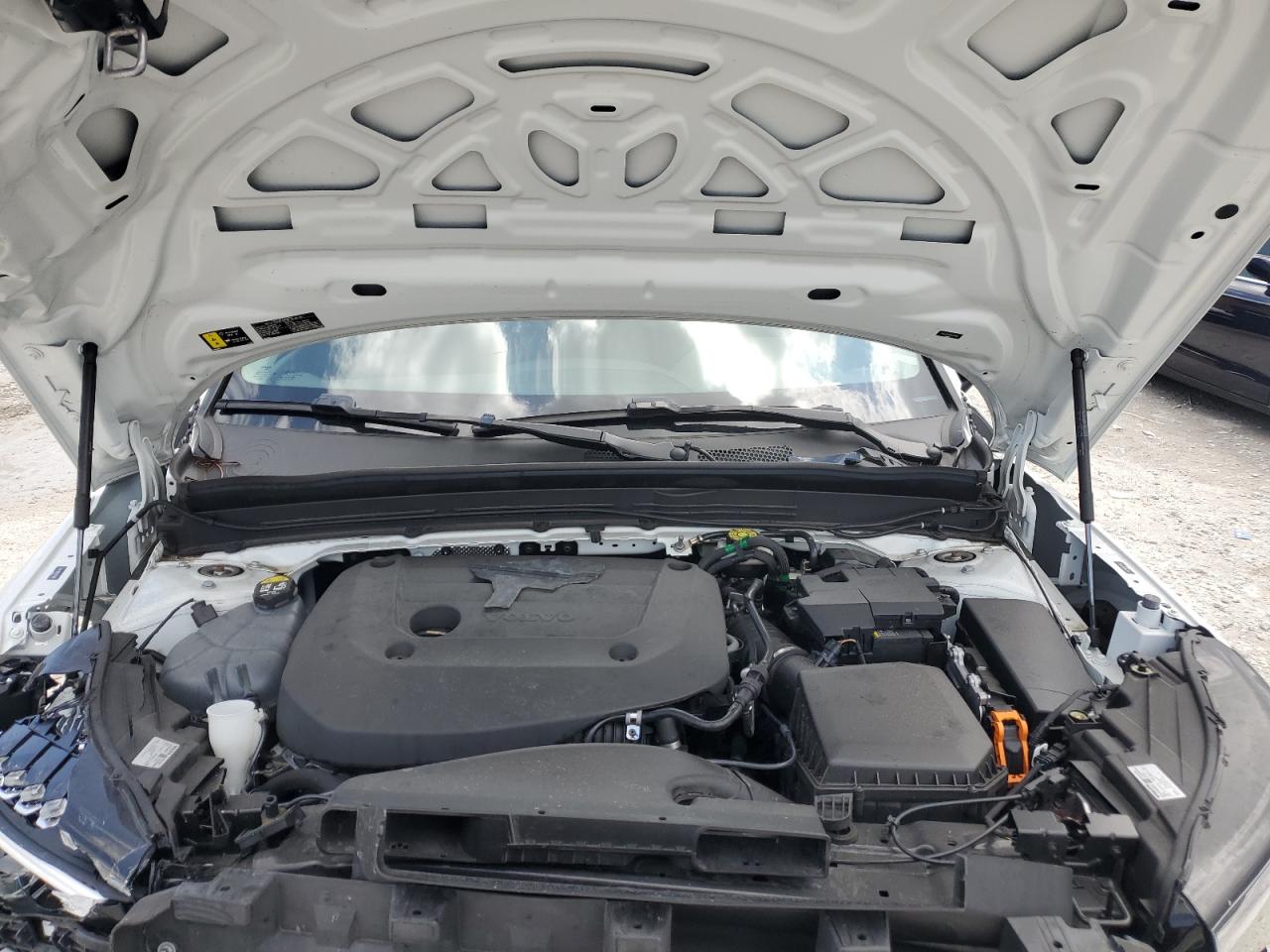 2024 Volvo Xc40 Plus VIN: YV4L12UE1R2372943 Lot: 70444985