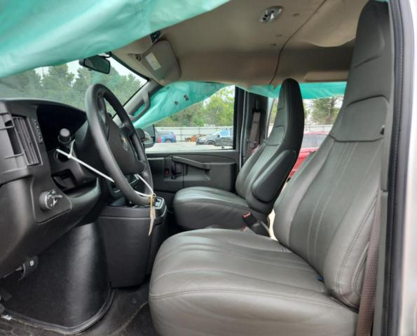 CHEVROLET EXPRESS 2024 Silver