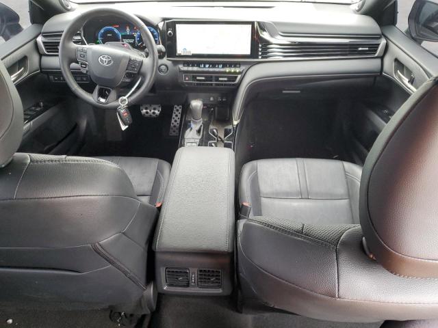  TOYOTA CAMRY 2025 Белы