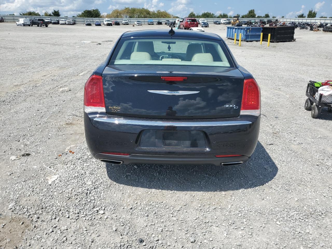 2015 Chrysler 300C VIN: 2C3CCAET7FH772789 Lot: 68413435