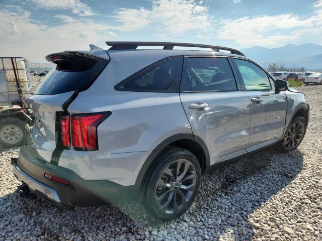  KIA SORENTO 2022 Серебристый