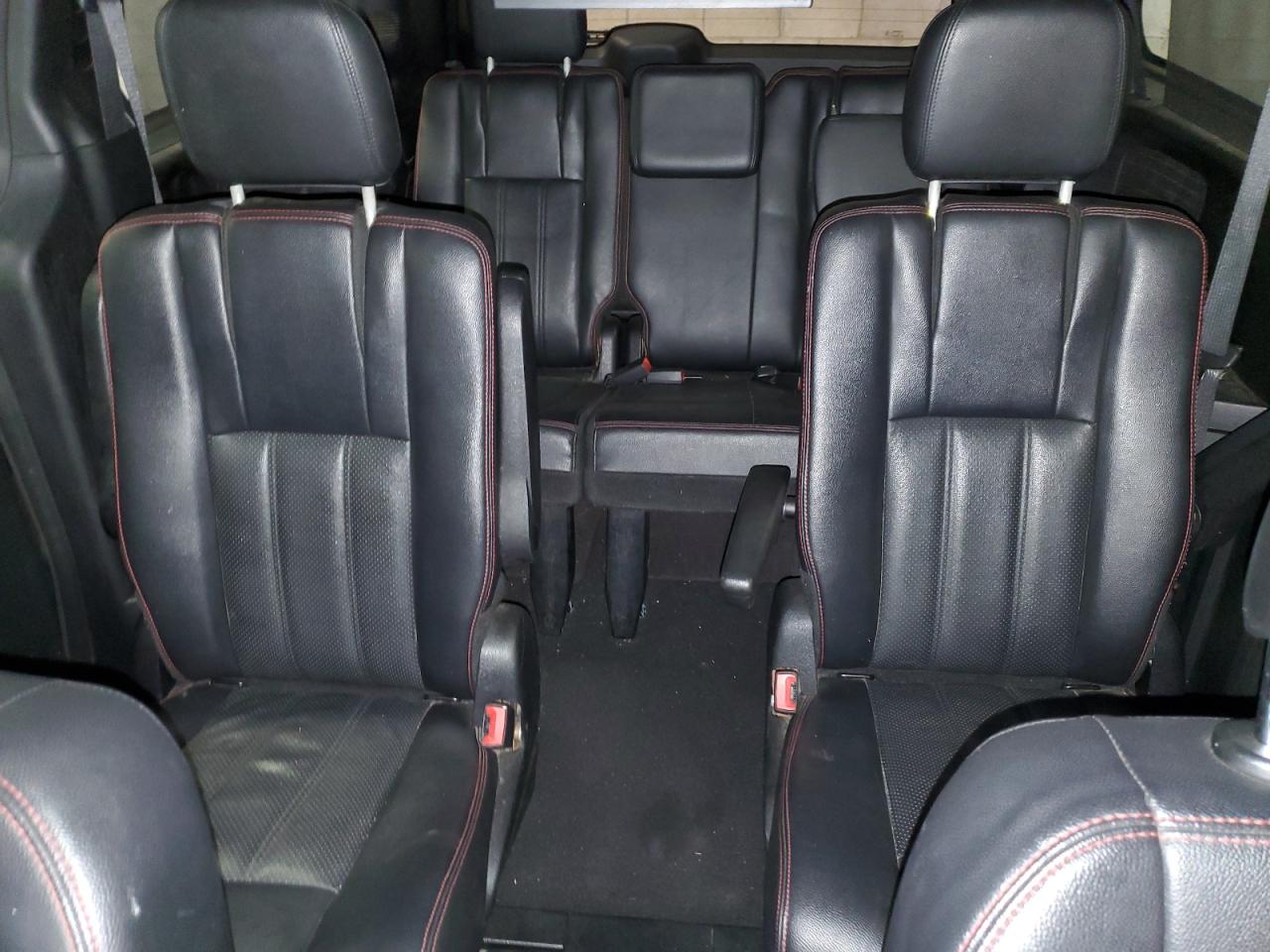 2014 Dodge Grand Caravan R/T VIN: 2C4RDGEG2ER184932 Lot: 68705615