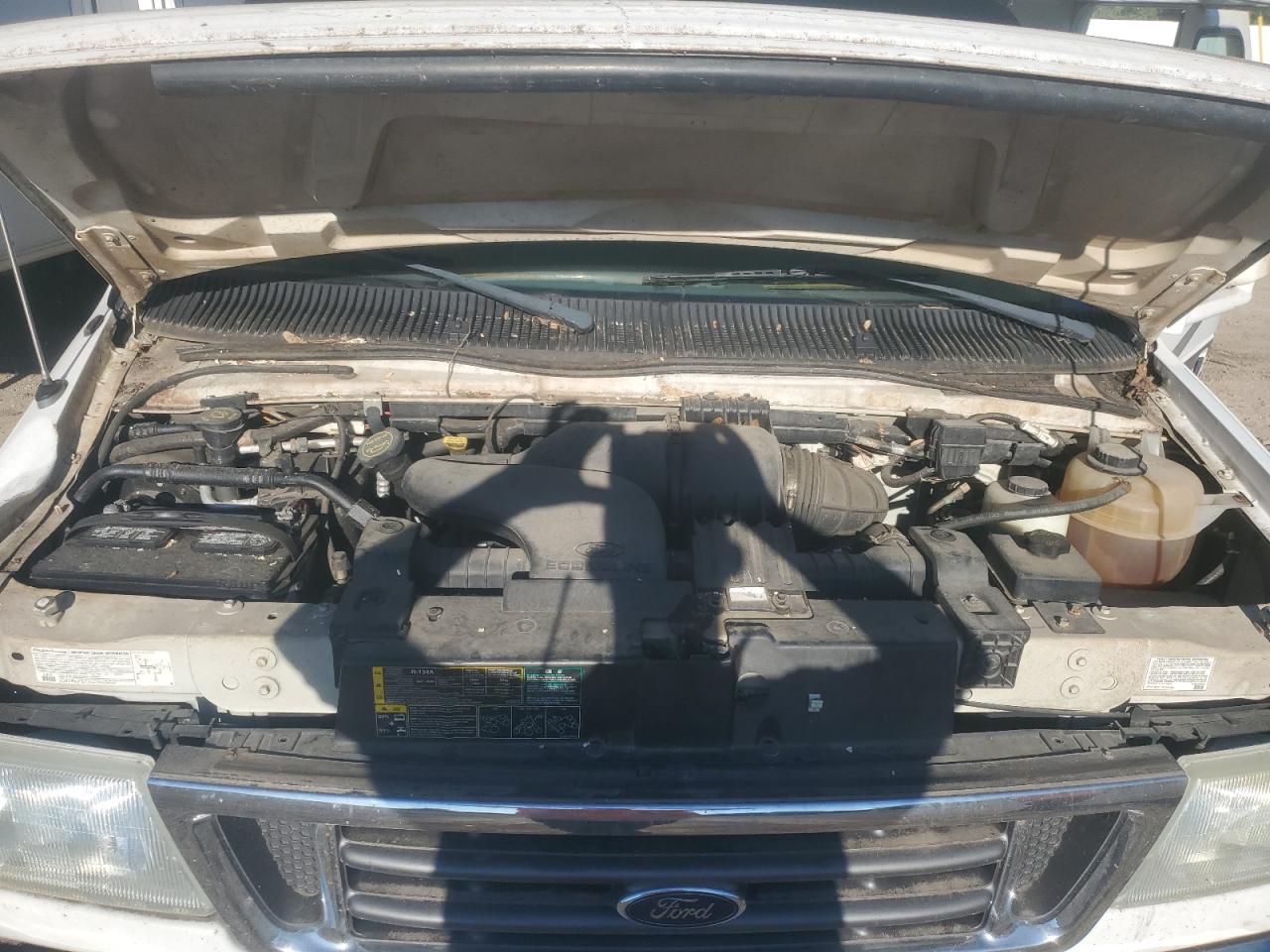 2005 Ford Econoline E450 Super Duty Cutaway Van VIN: 1FDXE45S84HB08841 Lot: 69345995