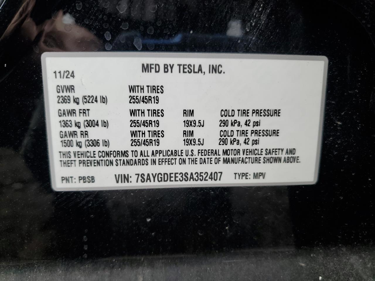 2025 Tesla Model Y VIN: 7SAYGDEE3SA352407 Lot: 70662825