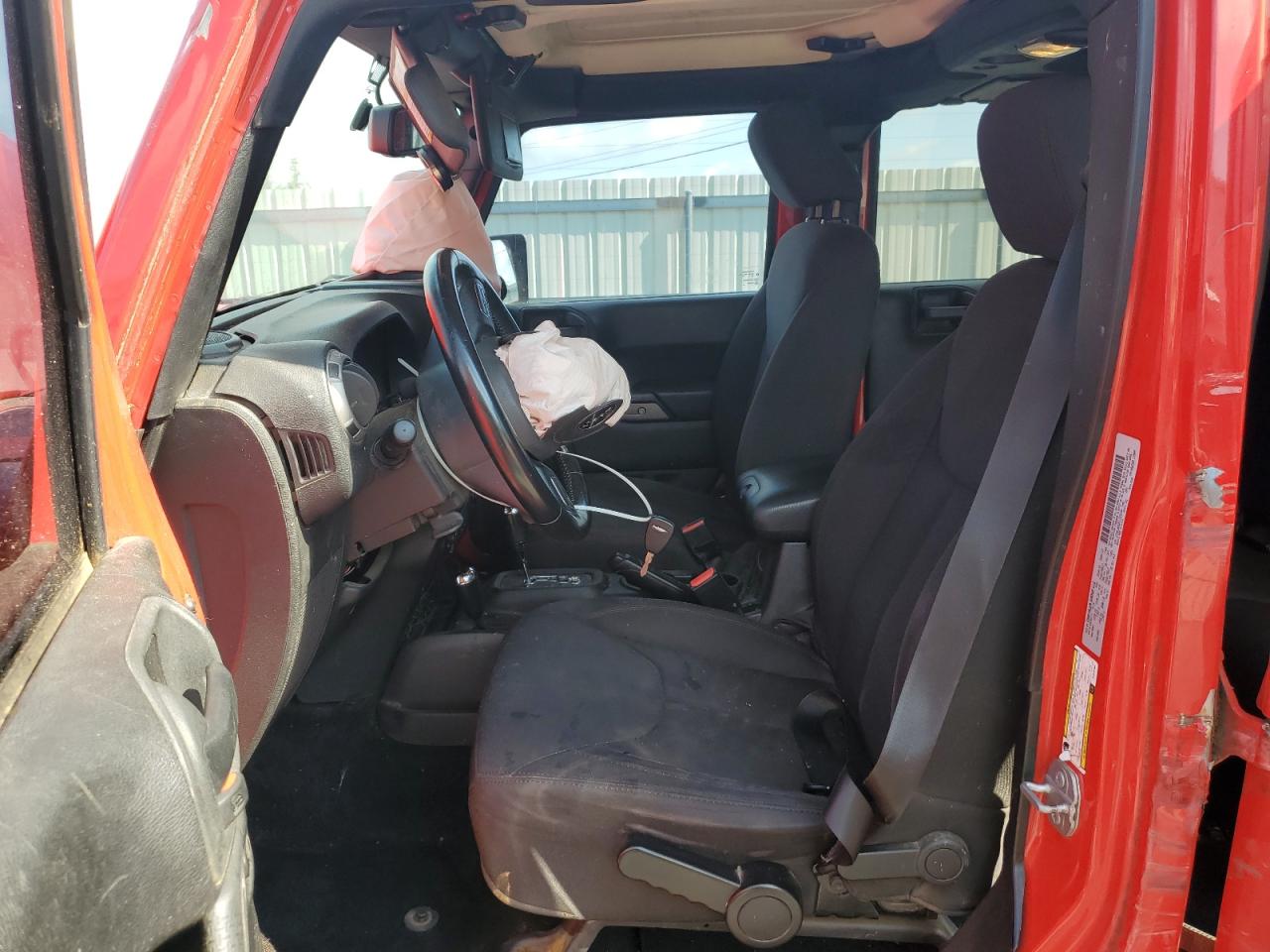 2015 Jeep Wrangler Unlimited Sport VIN: 1C4BJWDG5FL519164 Lot: 68896745