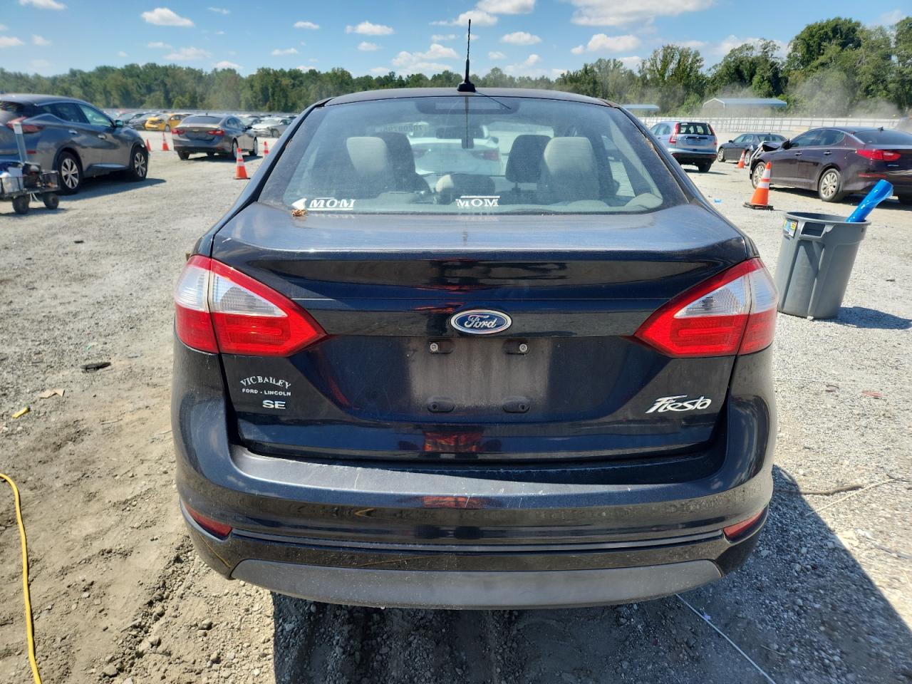 2015 Ford Fiesta Se VIN: 3FADP4BJ8FM157300 Lot: 70209795