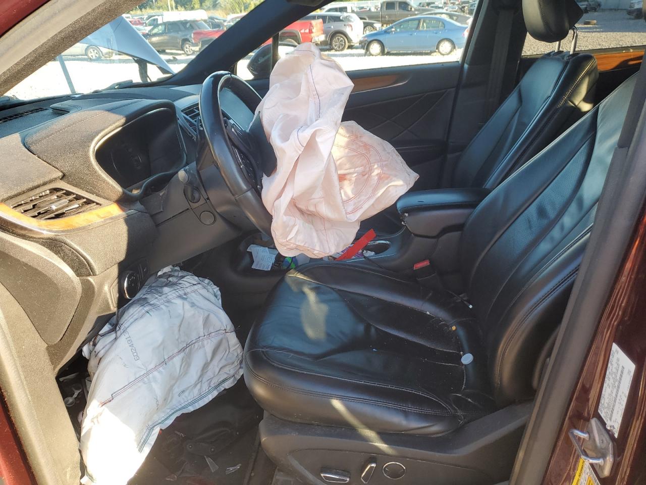 2017 Lincoln Mkc Select VIN: 5LMCJ2D93HUL04483 Lot: 70820925