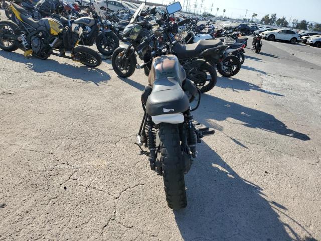 2019 MOTO GUZZI V7  
