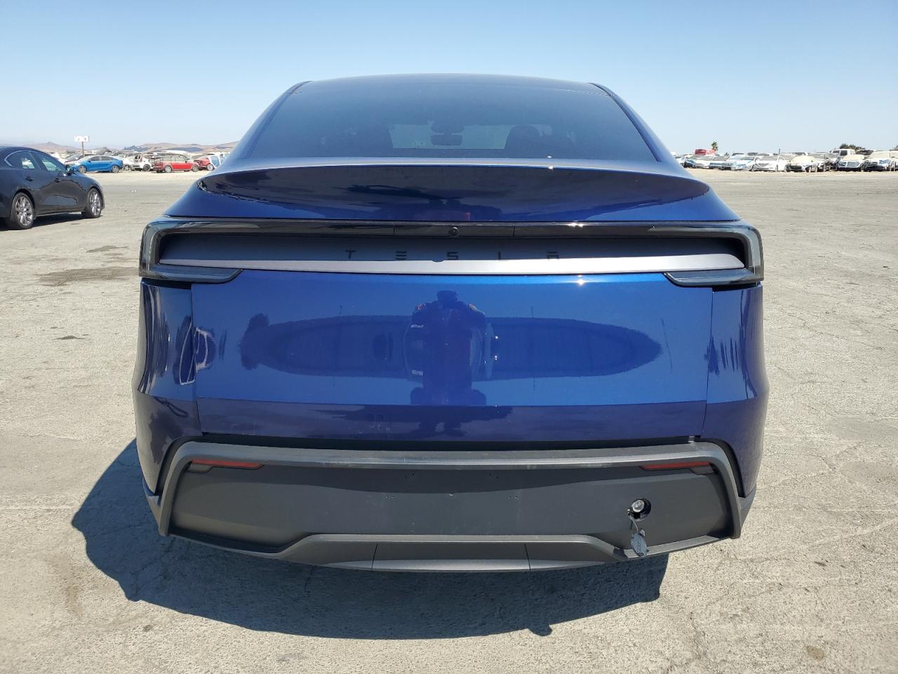 2026 Tesla Model Y VIN: 7SAYGDED6TF416922 Lot: 70126385