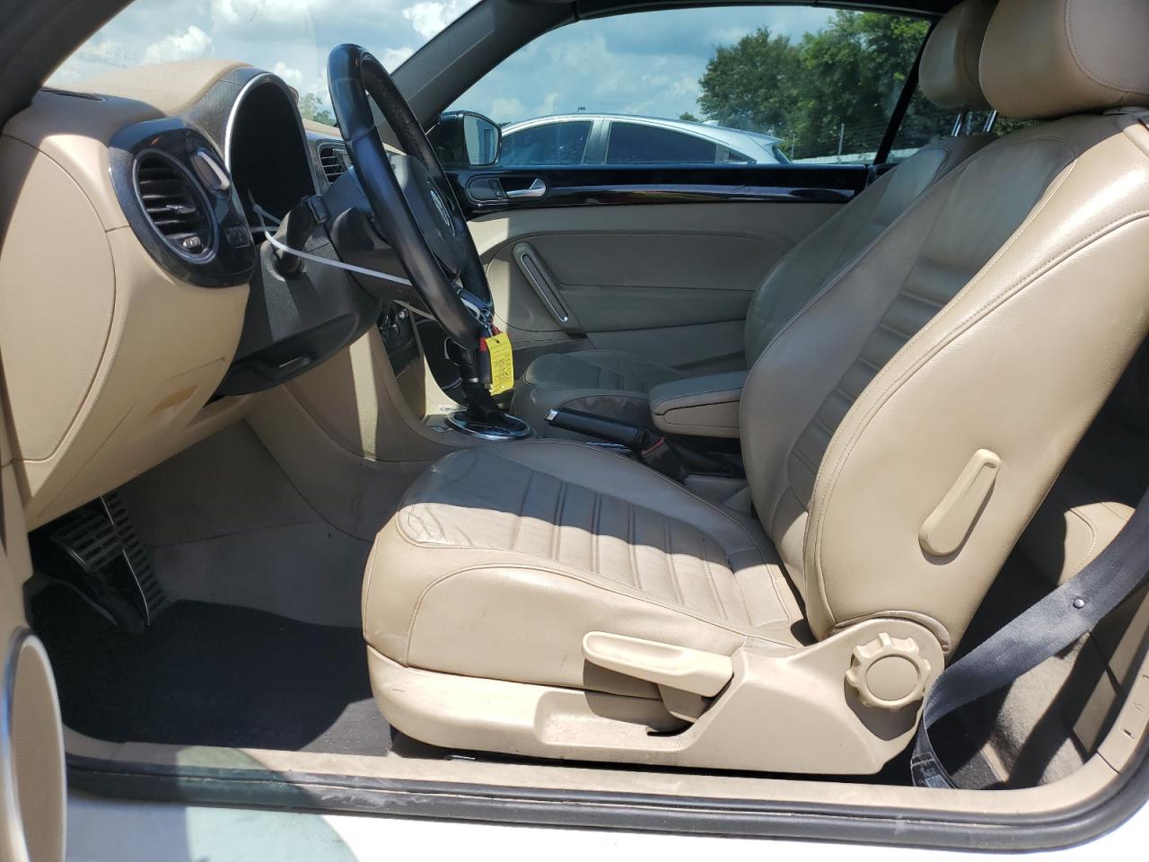 2013 Volkswagen Beetle Turbo VIN: 3VW7S7AT8DM818862 Lot: 70651495